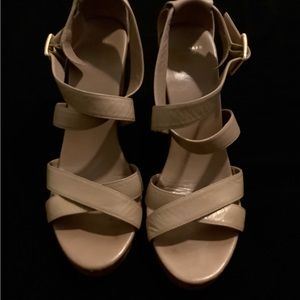 Cole Haan Size 9 Cork Wedge Super Comfy! Can dress up or down!